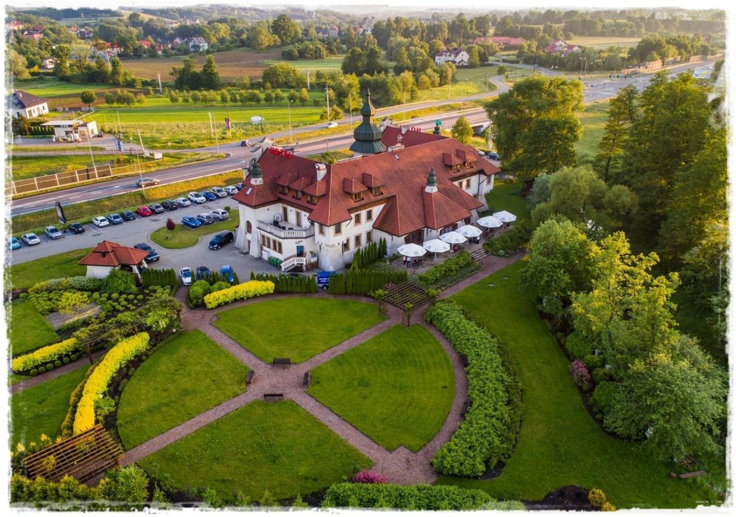 Hotel Kasztel Rzezawa Exterior foto